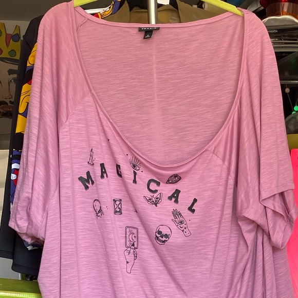 Torrid off the shoulder tee MAGICAL Halloween - Picture 2 of 4